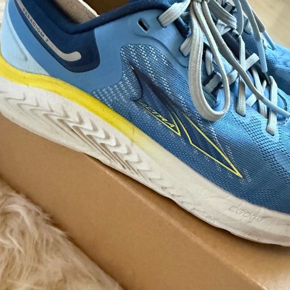 Women’s Altra Paradigm 7 Shoes - Picture 4 of 15